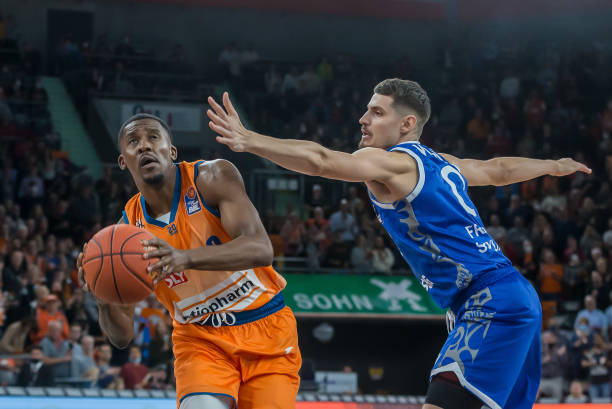 他就曾通过 他就曾通过