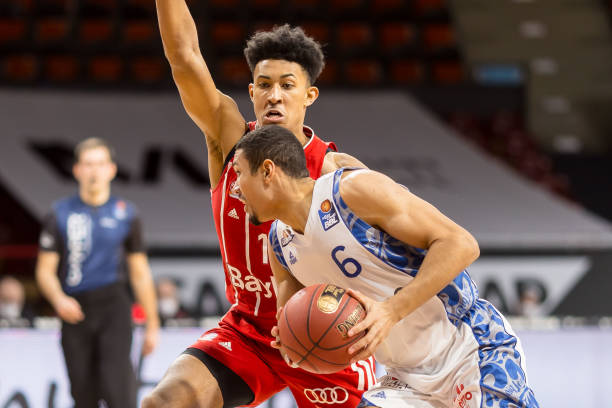 激烈对抗 激烈对抗